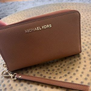 Michael Kors Wristlet